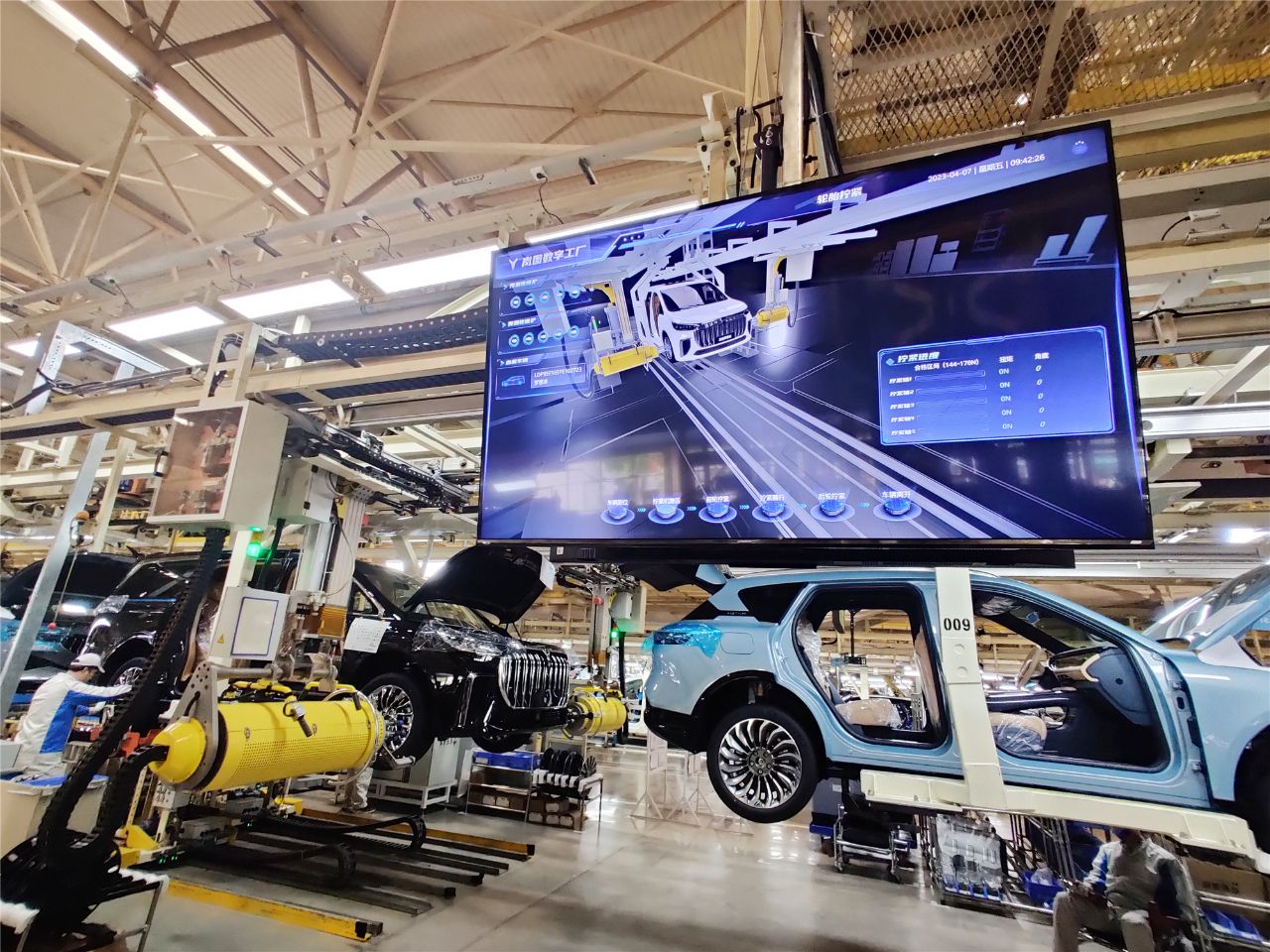 武漢汽車產(chǎn)業(yè)加速攀向價(jià)值鏈高端，國(guó)內(nèi)外頭部車企研發(fā)中心集聚彰顯創(chuàng)新活力